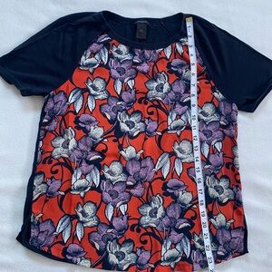 Ann Taylor Red and Blue Graphic Short Sleeve T-Shirt